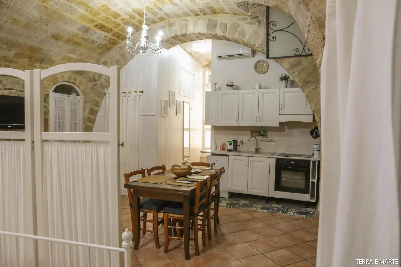 Apartament Terra E Marte Casa Vacanza Bari Włochy